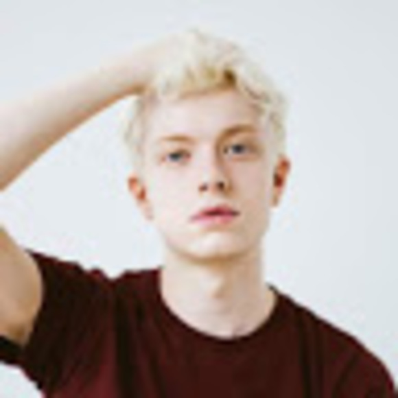 Meet your Posher, Paul - Picture 1 of 1